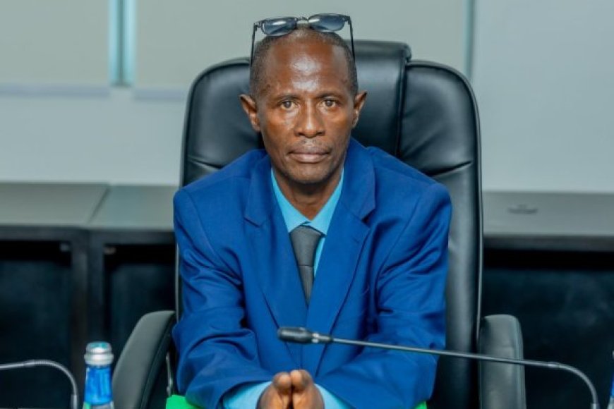 Batatu barimo Barafinda bafunzwe bakekwaho gutangaza amakuru y’ibihuha