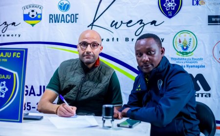 Amagaju FC yasinyishije umutoza watoje muri Young Africans
