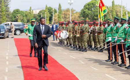 Perezida Faure Gnassingbé yagiriye uzinduko i Luanda ku bibazo bya RDC