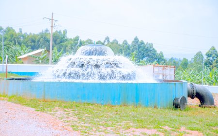 Ngoma: Aboherezaga abana kuvoma mu kiyaga bakarohama, barishimira amazi meza bahawe