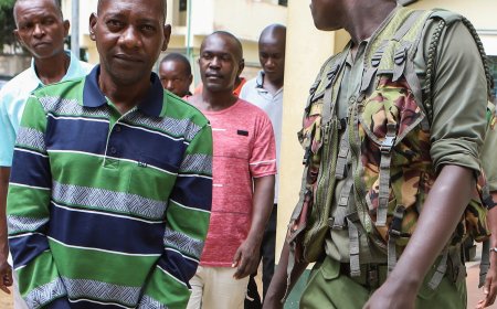 Kenya: Paul Mackenzie yongeye kuregwa ku rupfu rw’abandi bantu 52 nyuma y’abarenga 400 asanzwe akurikiranywaho