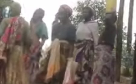 Burera: Meya yaburiye abayobozi basaba ruswa abakeneye serivisi