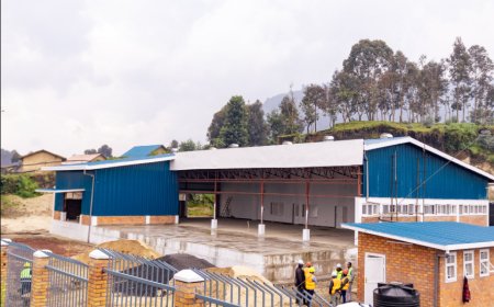 U Rwanda ruri kubaka inzu zizajya zumisha ibitunguru n’urusenda