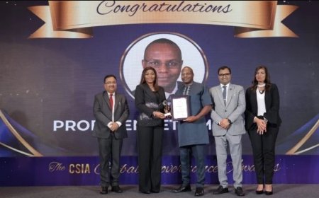 Professor Kenneth Wyne Mutuma named global governance professional of the year in India awards ceremony