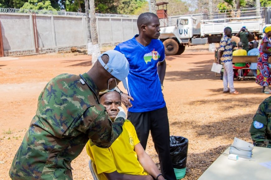 Rwandan peacekeepers provide free medical care to prisoners in Central African Republic