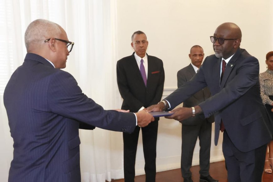 Ambassador Bizimana Presents Credentials to President José Maria Neves