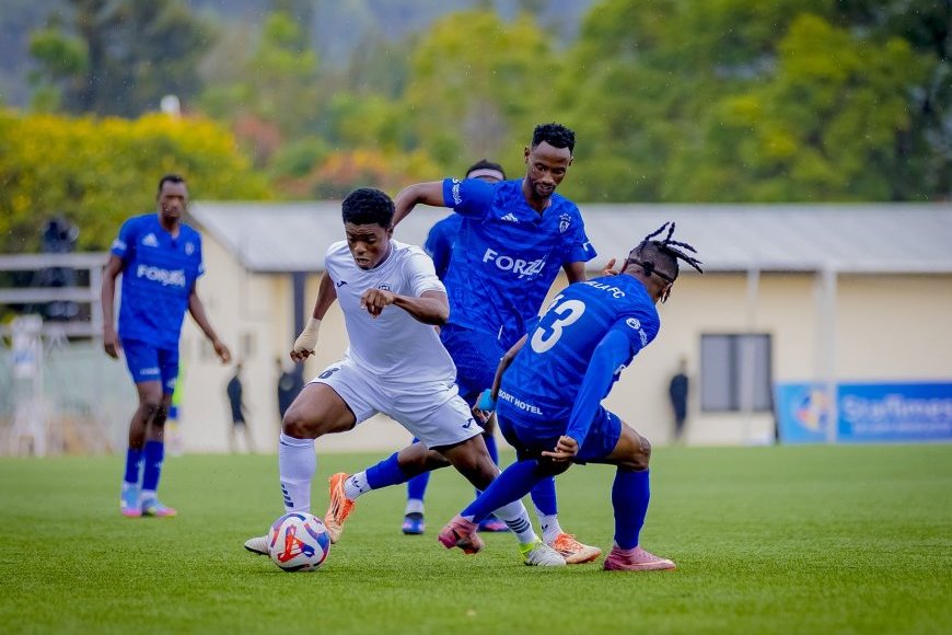 FERWAFA yanenzwe bikomeye kubera abasifuzi batagira ibikoresho bigezweho 