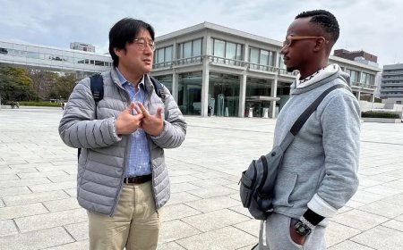 Mani Martin yasuye Hiroshima