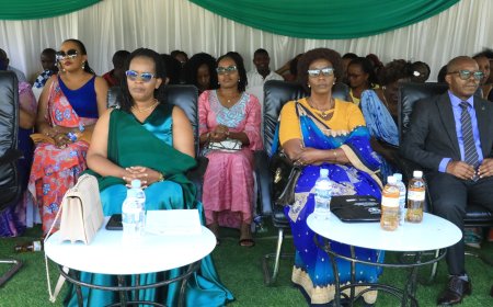 Kicukiro: Abagore bahize kurwanya inda ziterwa abangavu (Amafoto)