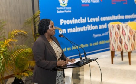 Amajyepfo: Minisitiri Uwimana Console yasabye abayobozi kurwanya igwingira n’imirire mibi y’abana