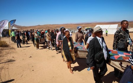 Afurika y’Epfo yashyinguye mu cyubahiro imibiri 63 yari imaze imyaka irenga 100 mu nzu ndangamurage