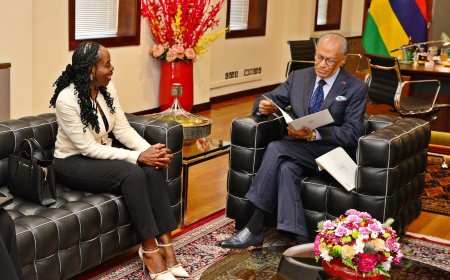 Minisitiri Nkulikiyinka yashyikirije Minisitiri w’Intebe wa Maurice ubutumwa bwa Perezida Kagame