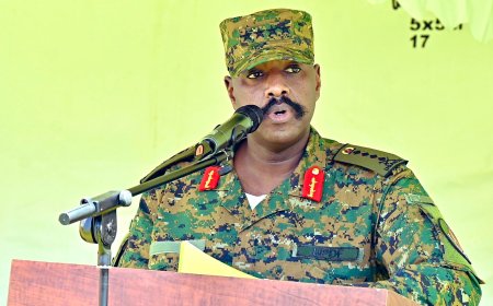 Gen. Muhoozi yatangaje ko Uganda yiteguye gukura ingabo zayo mu Burasirazuba bwa RDC