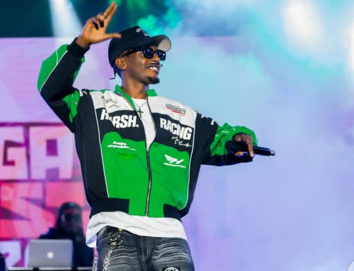 Ni intangiriro nziza ku bahanzi bifuza kugera kure heza: Juno Kizigenza avuga kuri SigaFest