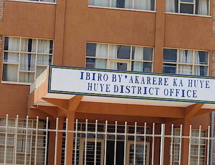 Huye: Ubuyobozi bwitabaje ubufatanye bw’abaturage nyuma yo kuza ku mwanya wa 15 mu mihigo