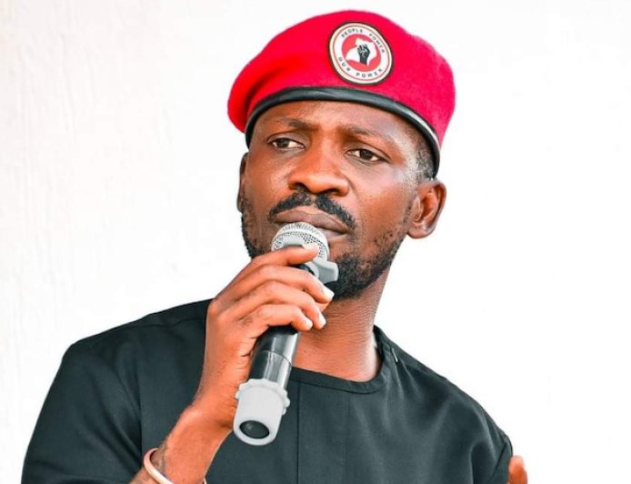 Bobi Wine arateganya gutaha nubwo avuga ko ubuzima bwe bukiri mu kaga