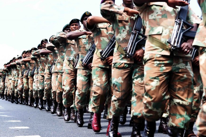 Perezida Ramaphosa agiye kohereza ingabo mu ntara zugarijwe n’ibitero guhangana n’imitwe yitwaje intwaro