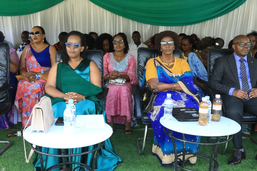 Kicukiro: Abagore bahize kurwanya inda ziterwa abangavu (Amafoto)