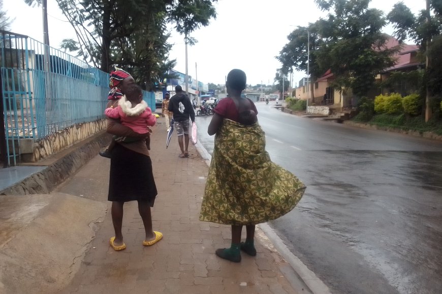 Kigali: Impungenge ku bana babyariye mu muhanda barara muri ruhurura