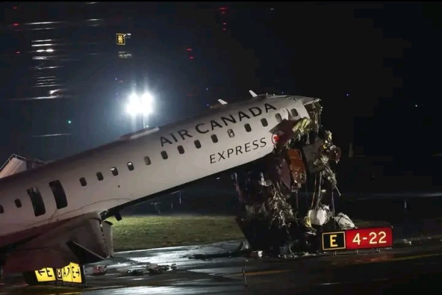 Indege yagonganye n'imodoka ikibuga cy'indege kirahagarikwa