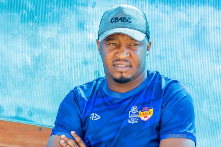 Rwaka Claude nyuma yo gutwarana na Rayon Sports WFC igikombe arasaba abakinnyi