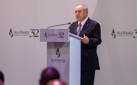 Umuyahudi Dani Dayan yibukije amahanga ko Jenoside itangirira mu mvugo n’urwango