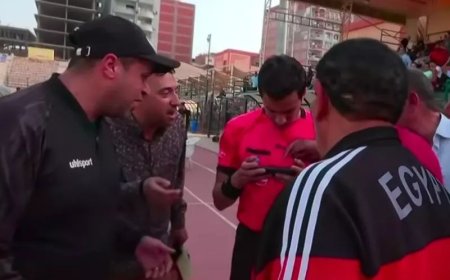 Umusifuzi yifashishije Telefone mu gufata icyemezo kuri Penalite yari yatanze