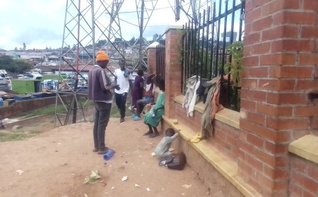 Kigali: Ubuzima b'umwana w'imyaka 15 wabyariye mu muhanda