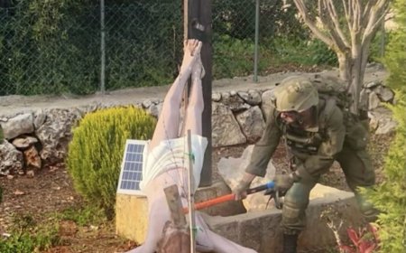 Israel: Umusirikare yamenaguye ishusho ya Yezu