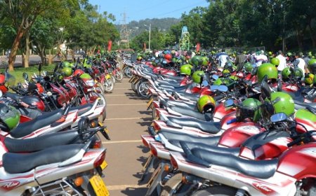 Moto zikoresha lisansi zigiye guhagarikwa ku isoko ry’u Rwanda