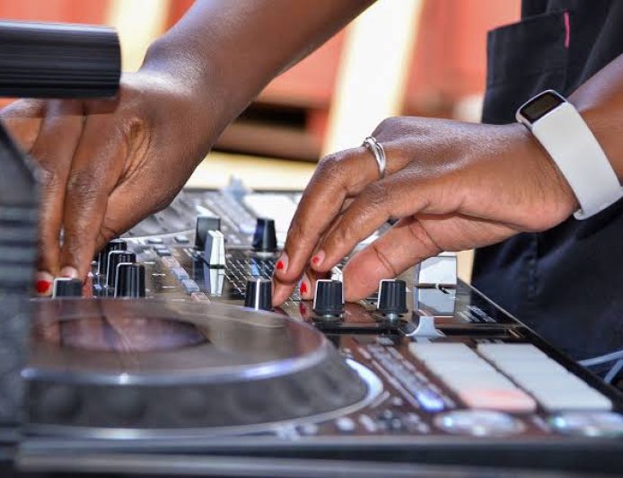 Aba'DJs' bagiye gusora ibihumbi 224 Frw