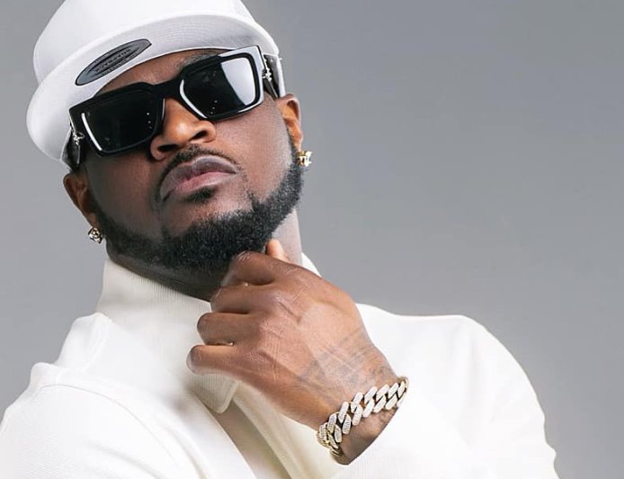 Peter Okoye yitandukanyije n'impanga ye