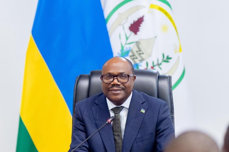 Minisitiri w’Intebe Nsengiyumva yasabye abacuruzi kudahenda abaturage bitwaje izamuka ry’ibiciro