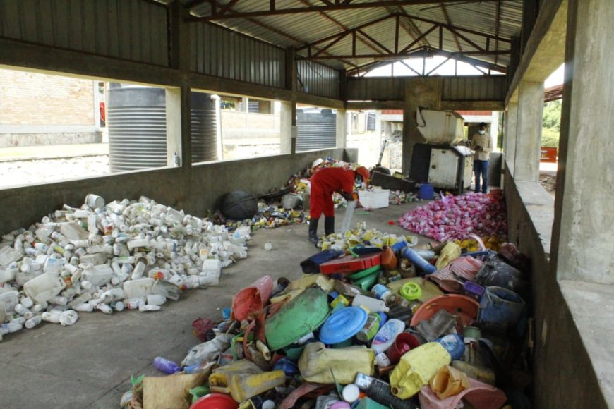 Ruhango: Imyanda igiye kujya ikurwamo ifumbire n’ibindi bikoresho