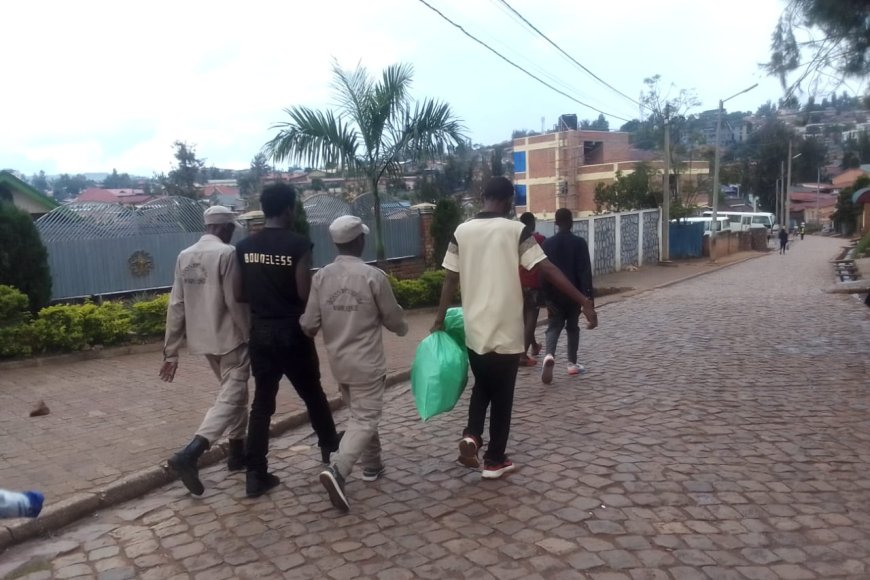 Nyakabanda: Babiri bitwaje ibyuma bafatiwe mu duka ku manywa bagiye kwiba