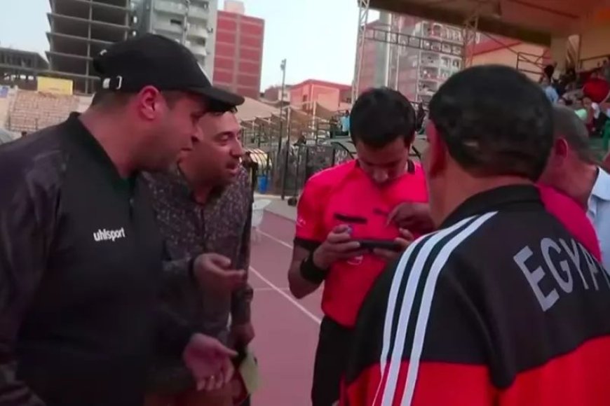 Umusifuzi yifashishije Telefone mu gufata icyemezo kuri Penalite yari yatanze