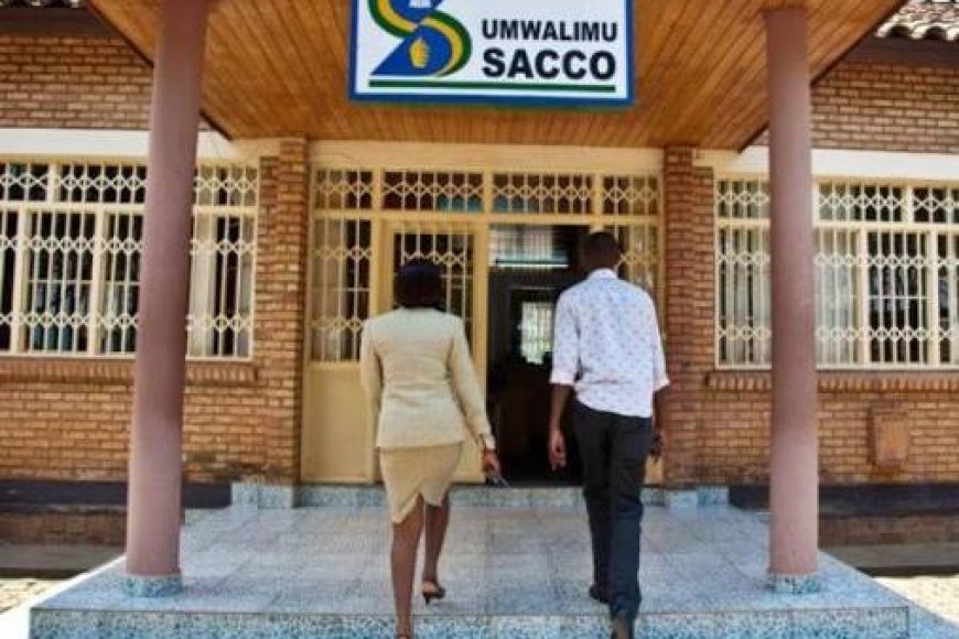 Abarimu bagiye kujya babona inguzanyo batavuye aho bari