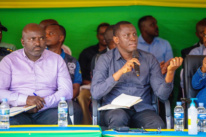 Gakenke: Minisitiri w'Ubutegetsi bw'Igihugu yasabye abaturage gusigasira ibyagezweho