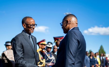 Perezida Kagame yashimiwe na mugenzi we wa Botswana ku ruzinduko yahagiriye