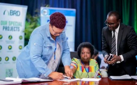 Over RWF 1.4 Billion in loans to boost Farmers and cooperatives in Nyamagabe