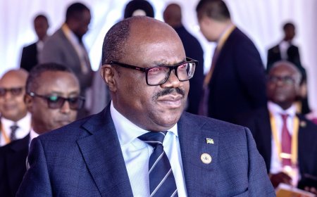 Minisitiri w’Intebe Nsengiyumva yitabiriye irahira rya Perezida Museveni muri Uganda