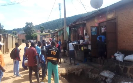 Nyakabanda: Yatamarijwe mu ruhame nyuma yo gufatanwa telefone yibye umukiriya wari umugannye