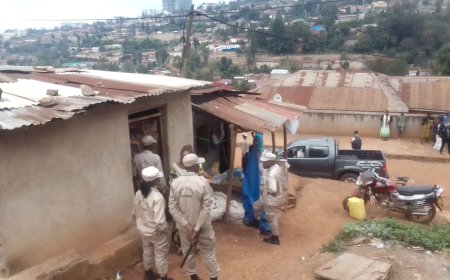 Kimisagara: Abanyerondo na DASSO bafashe babiri bakekwaho kwengesha inzoga ibitaka