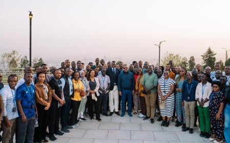 PM Abiy Ahmed hosts Rwandan medical professionals pursuing specialised training in Ethiopia