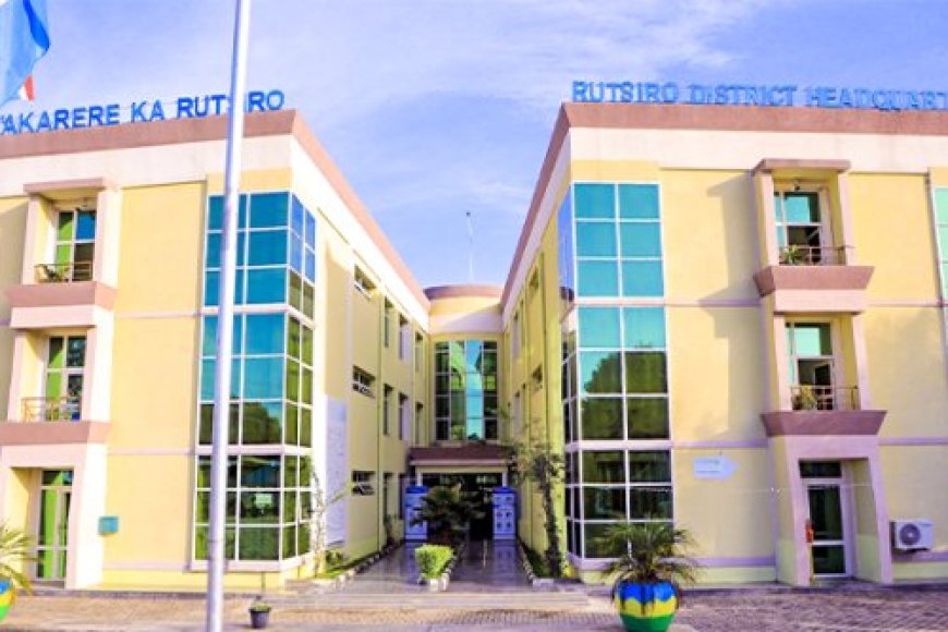 Rutsiro: Umukingo wagiriye abasore babiri, umwe ahasiga ubuzima