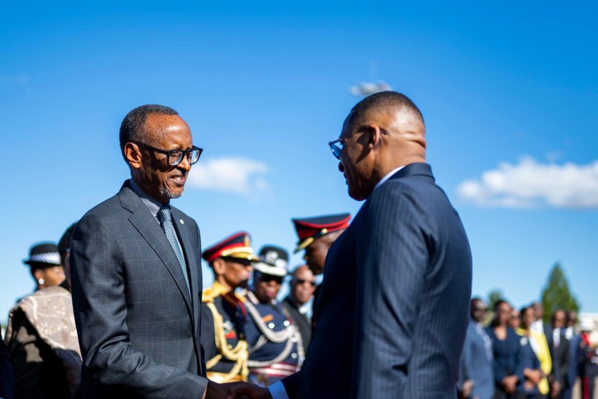 Perezida Kagame yashimiwe na mugenzi we wa Botswana ku ruzinduko yahagiriye