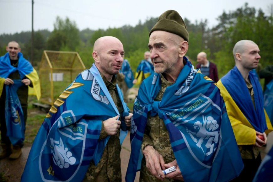 Russia and Ukraine exchange 205 prisoners each