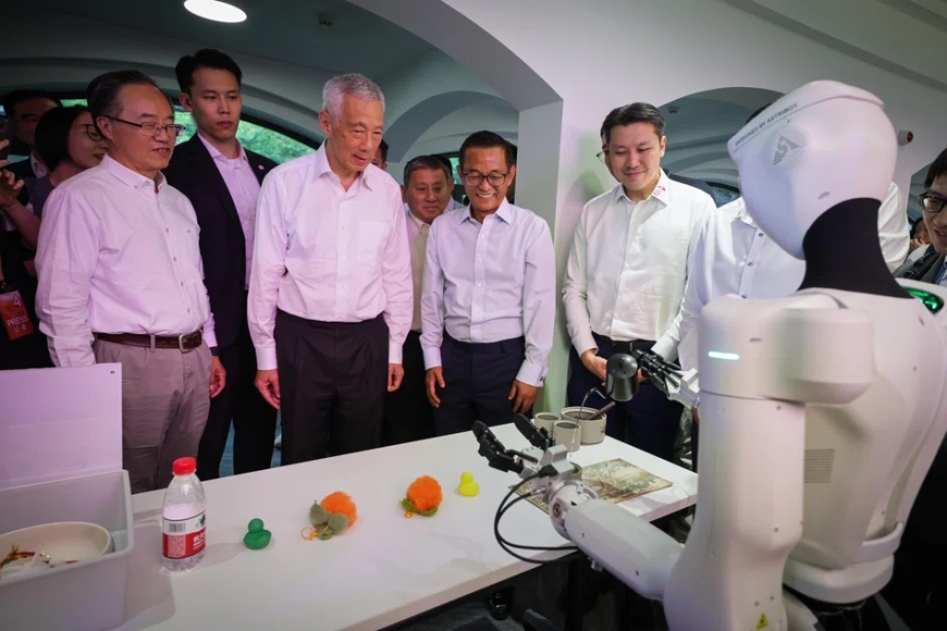 China’s first humanoid robot incubator expands to southeast asia with singapore office