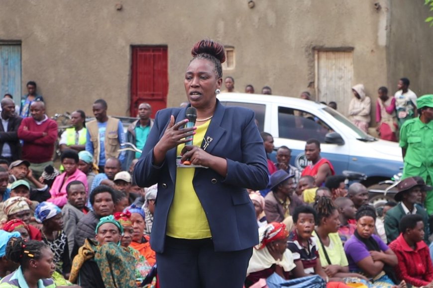 Burera: Umuvunyi Mukuru yasabye abayobozi kwirinda gusiragiza abaturage