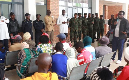 Ingabo na Polisi mu gikorwa cyo kuvura abaturage: Inzobere zageze mu Bitaro bya Munini